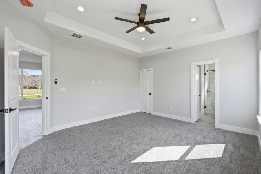 Spacious, unfurnished interior of a new home in , Trinity (Image 23).