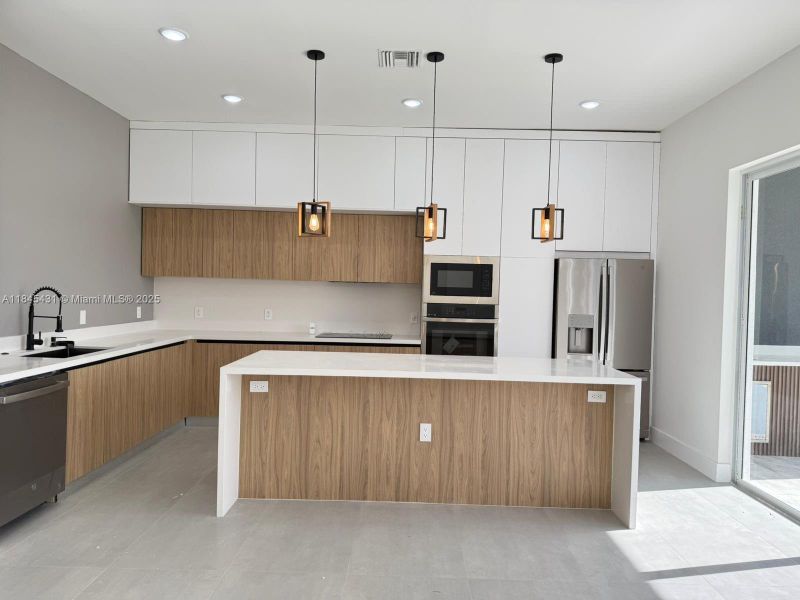 Furnished interior view inside a new home in , Cape Coral (Image 5).