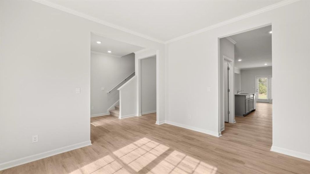 Spacious, unfurnished interior of a new home in Lost Creek, Dallas (Image 40).