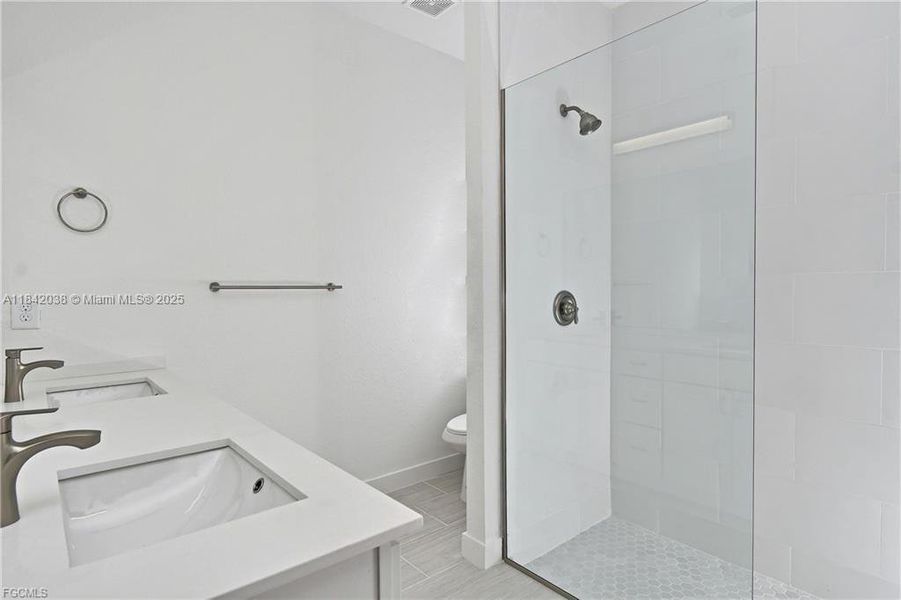 Furnished interior view inside a new home in , Lehigh Acres (Image 6).