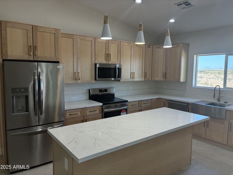 HIGHLY UPGRADED KITCHEN