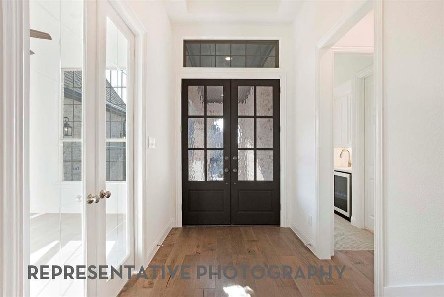 Spacious, unfurnished interior of a new home in Mustang Lakes, Celina (Image 7).