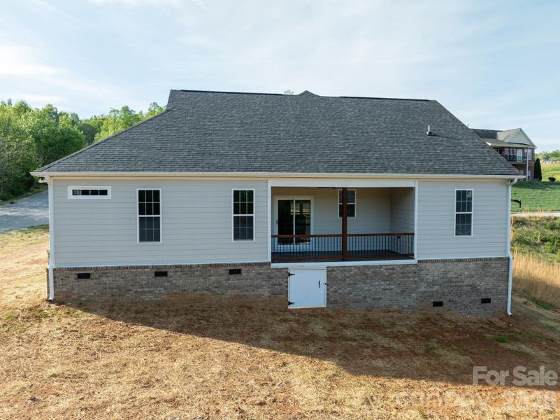 Exterior details and patio area of a home in , Lenoir (Image 27).