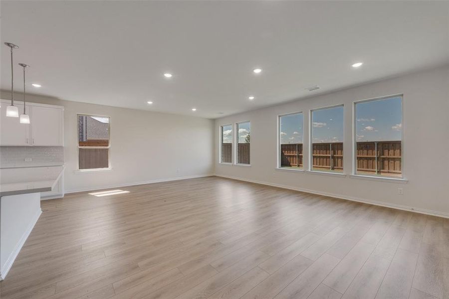 Spacious, unfurnished interior of a new home in Spiritas Ranch, Little Elm (Image 20).