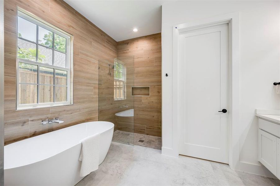 Furnished interior view inside a new home in , Dallas (Image 27).