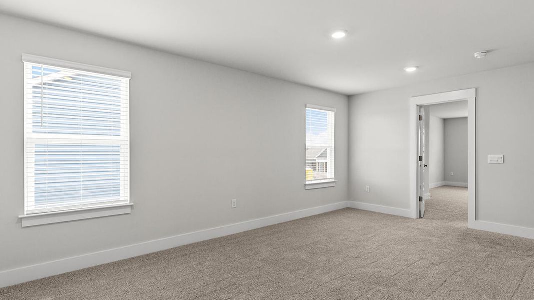 Spacious, unfurnished interior of a new home in Vineyard Trail, Jacksonville (Image 21).