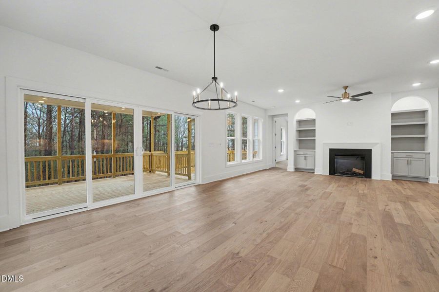 010_jam04945_912 010_jam04945_912