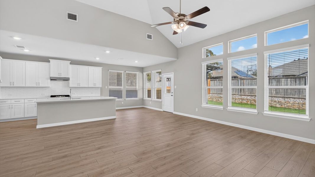 Representative unfurnished interior of a home built from the Valley Spring by D.R. Horton in Lakeview Pointe, Midlothian (Image 16).