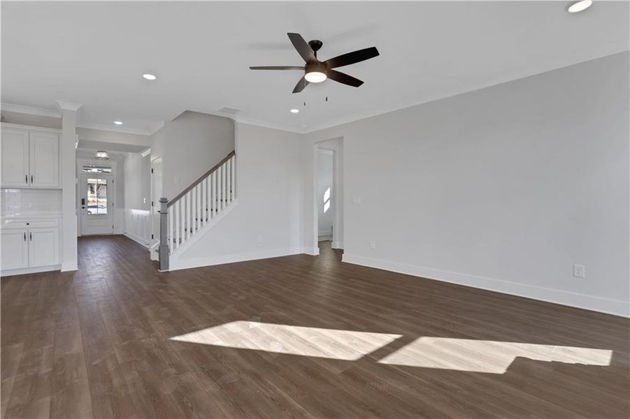 Spacious, unfurnished interior of a new home in Cambridge, Flowery Branch (Image 37).