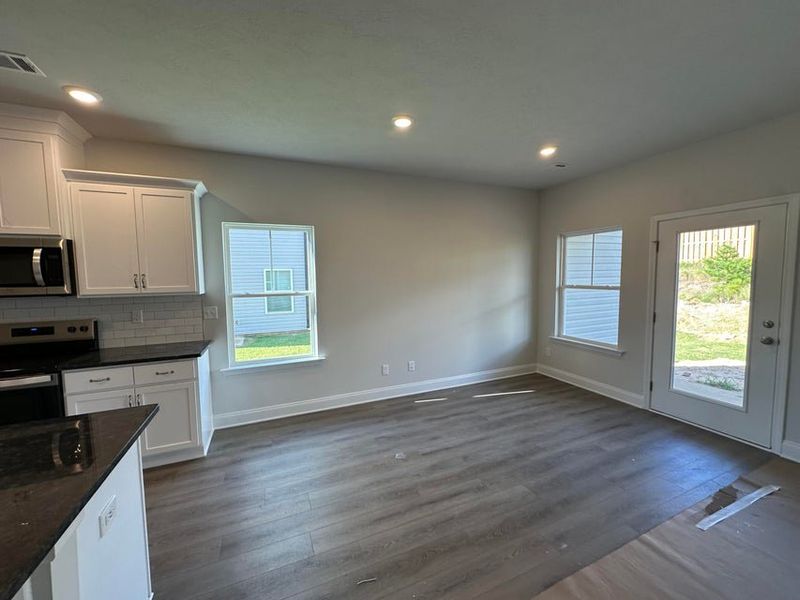 Image 31 of a home in Windsor Townhomes. Image 31 of a home in Windsor Townhomes.