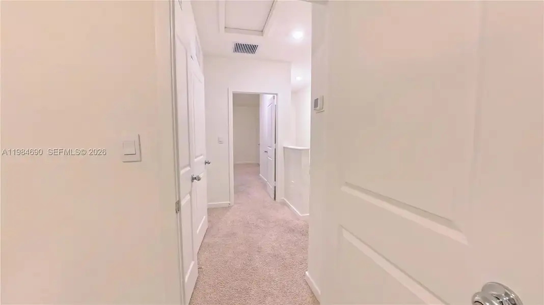 Spacious, unfurnished interior of a new home in , Florida City (Image 33).