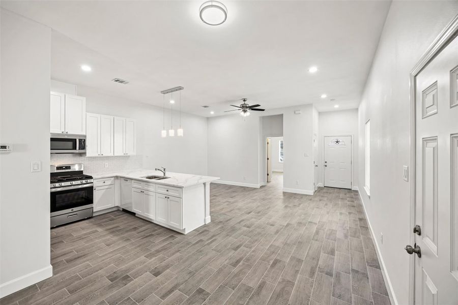 Image 14 of a home in .