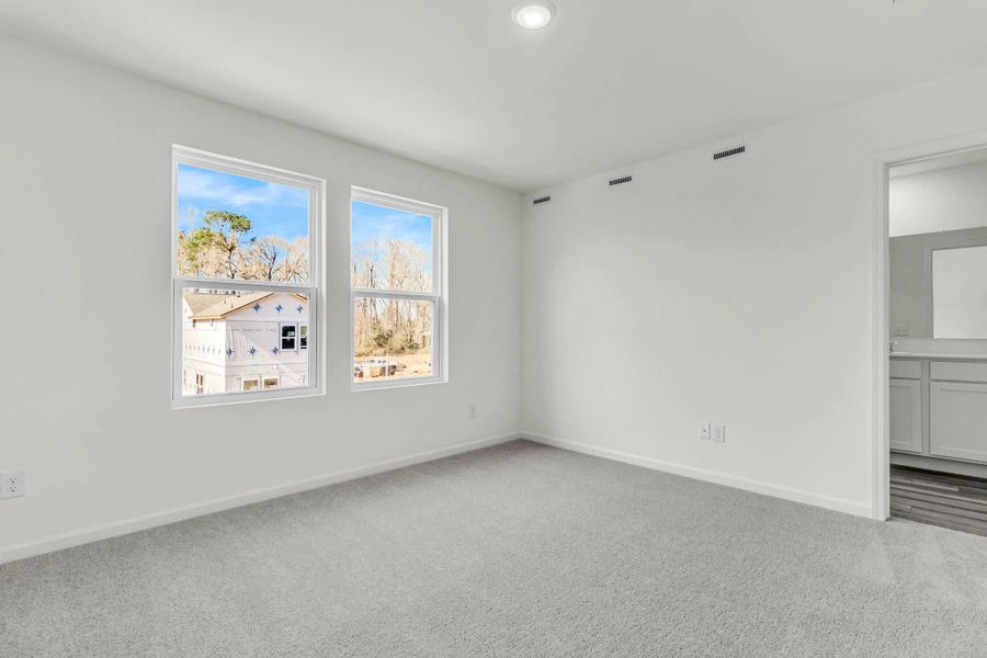 Representative unfurnished interior of a home built from the Lantern by Starlight Homes in Pinckney Place, North Charleston (Image 21).