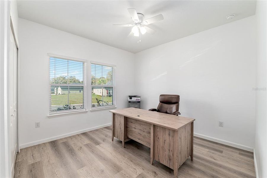 Furnished interior view inside a new home in Grand Park North, Dunnellon (Image 8).