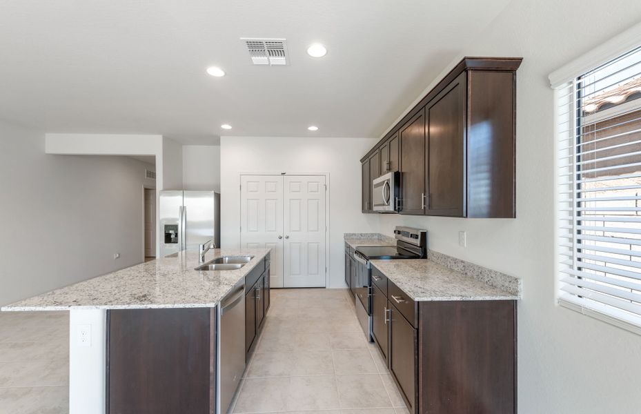 Furnished interior view inside a new home in Copper Falls, Buckeye (Image 6).