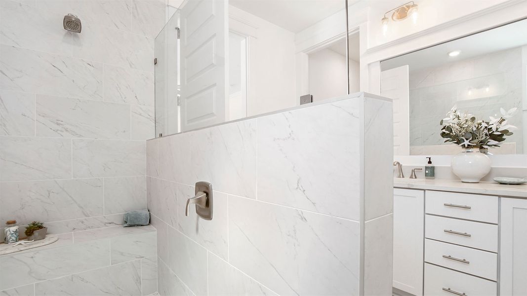 Representative furnished interior of a home built from the Brayden by D.R. Horton in Parkside, Santa Rosa Beach (Image 28).