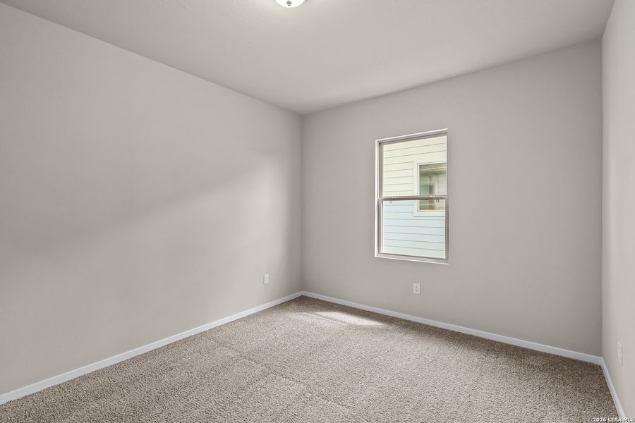 Spacious, unfurnished interior of a new home in Garden Grove, San Antonio (Image 32).