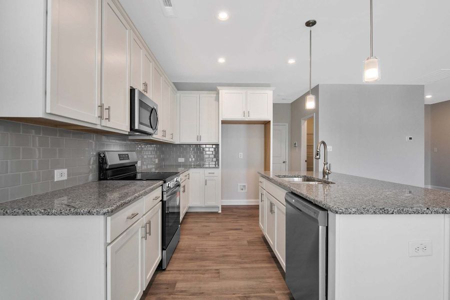 Representative furnished interior of a home built from the Dogwood by Caviness & Cates Communities in Maggie Way, Wendell (Image 159).