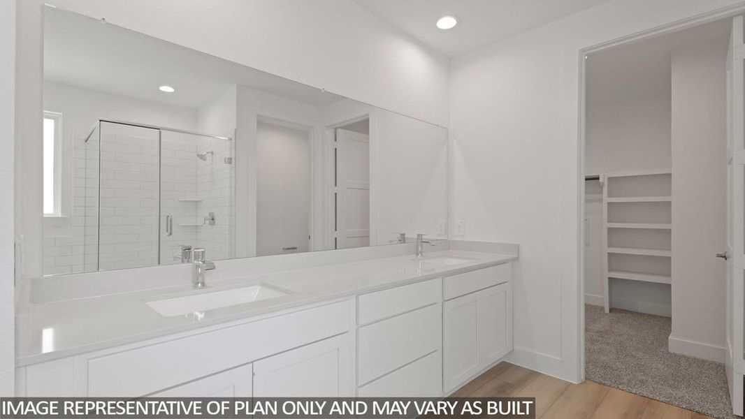 Furnished interior view inside a new home in Silverthorne, Conroe (Image 7). Furnished interior view inside a new home in Silverthorne, Conroe (Image 7).