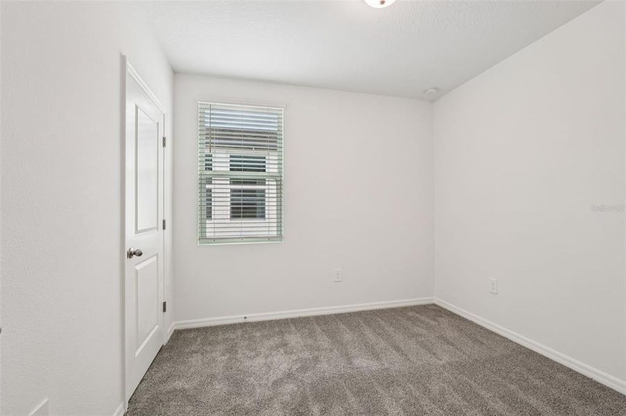 Spacious, unfurnished interior of a new home in , Lake Hamilton (Image 14).