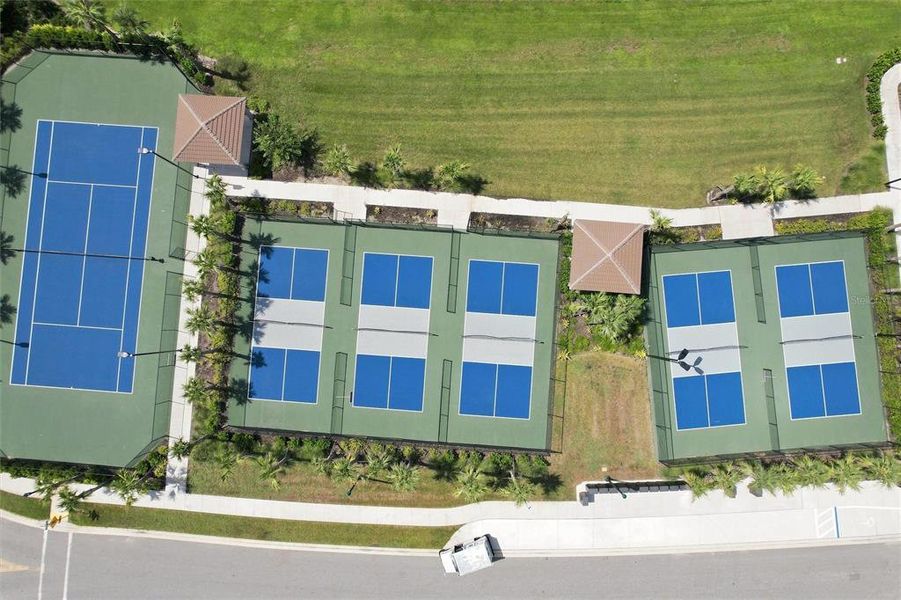 Community amenities in Central Parc, North Port (Image 40). Community amenities in Central Parc, North Port (Image 40).