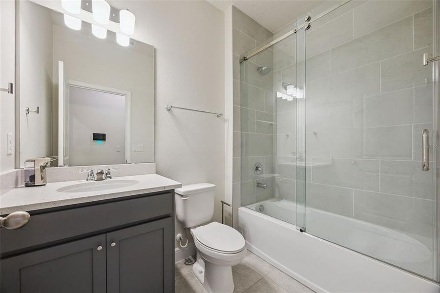 Furnished interior view inside a new home in , Minneola (Image 40).