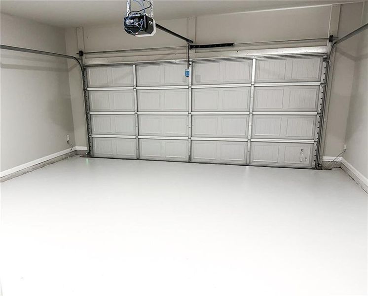 Spacious, unfurnished interior of a new home in , Commerce (Image 23).