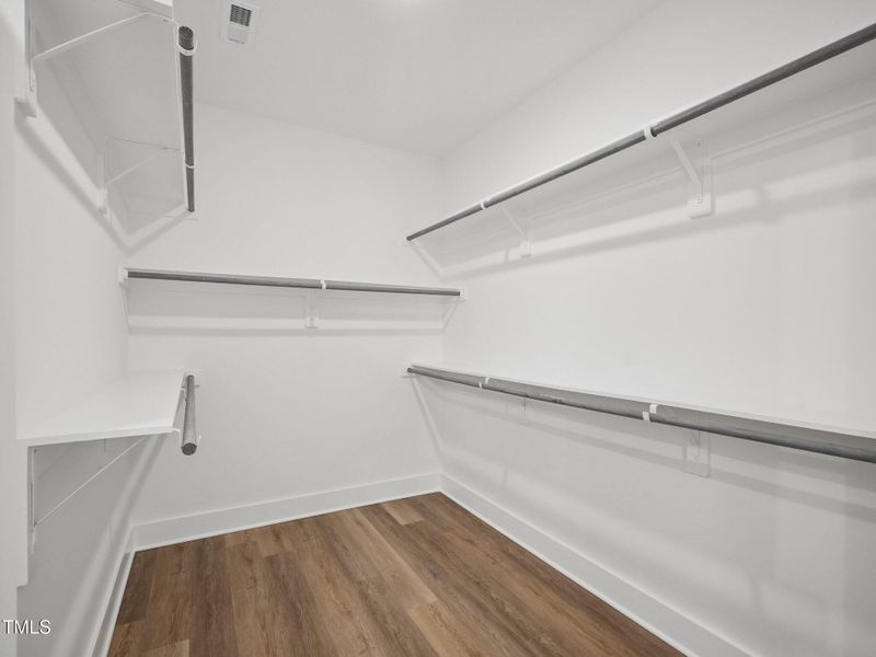 40-web-or-mls-Big Bradley Dr-L1209-038