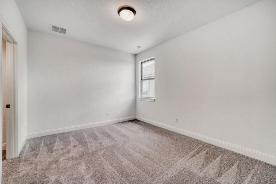Spacious, unfurnished interior of a new home in , Buda (Image 22).