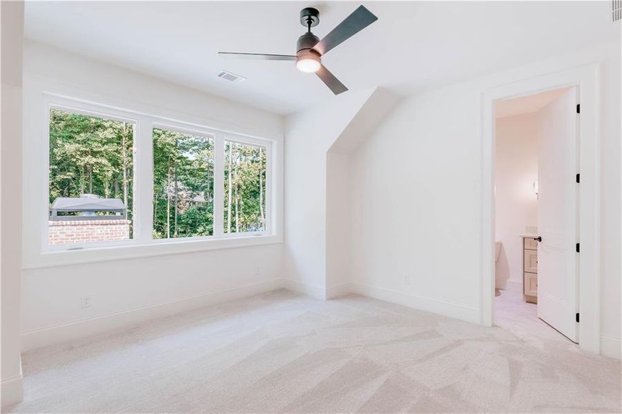 Spacious, unfurnished interior of a new home in , Jefferson (Image 49).