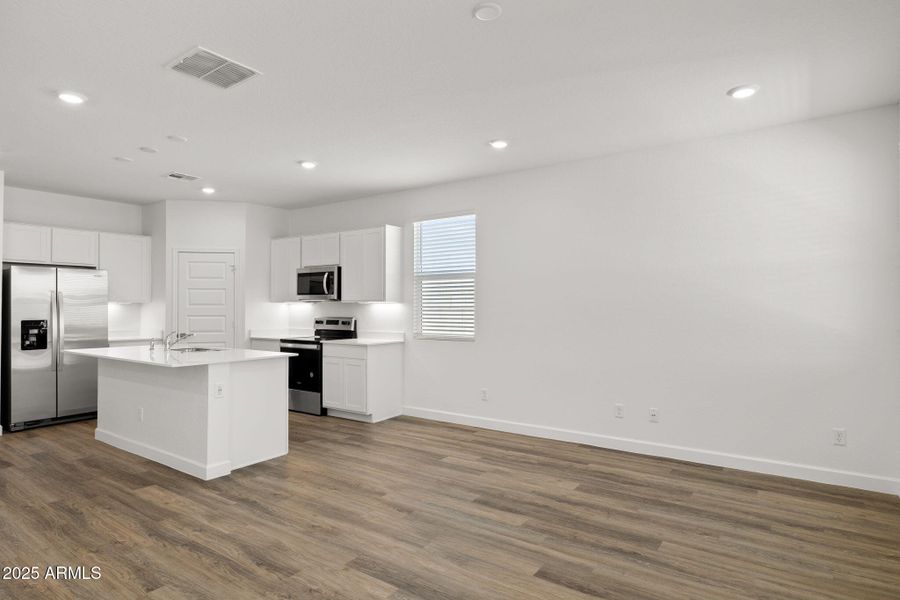 32-web-or-mls-17713-w-eva-st-lot-3-zanje 32-web-or-mls-17713-w-eva-st-lot-3-zanje