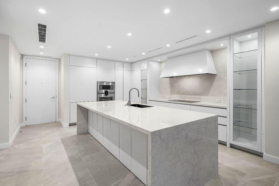 003-220SoutheastMiznerBoulevard-BocaRato