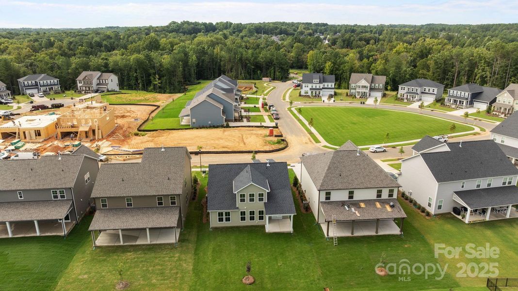 Image 42 of a home in Lakeside Glen. Image 42 of a home in Lakeside Glen.