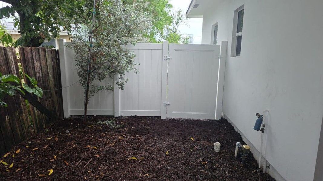 Image 19 of a home in . Image 19 of a home in .