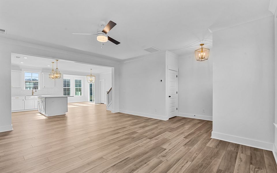 Spacious, unfurnished interior of a new home in Hanes Lake, Winston-Salem (Image 17).