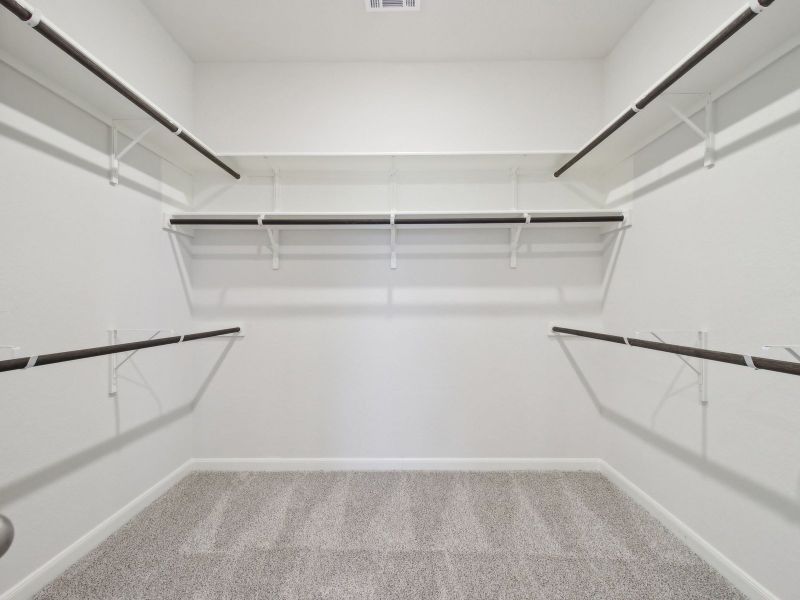 Spacious, unfurnished interior of a new home in Arcadia Ridge - Classic Series, San Antonio (Image 13).