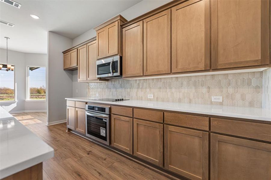 Furnished interior view inside a new home in Parker Heights, Valley View (Image 7). Furnished interior view inside a new home in Parker Heights, Valley View (Image 7).