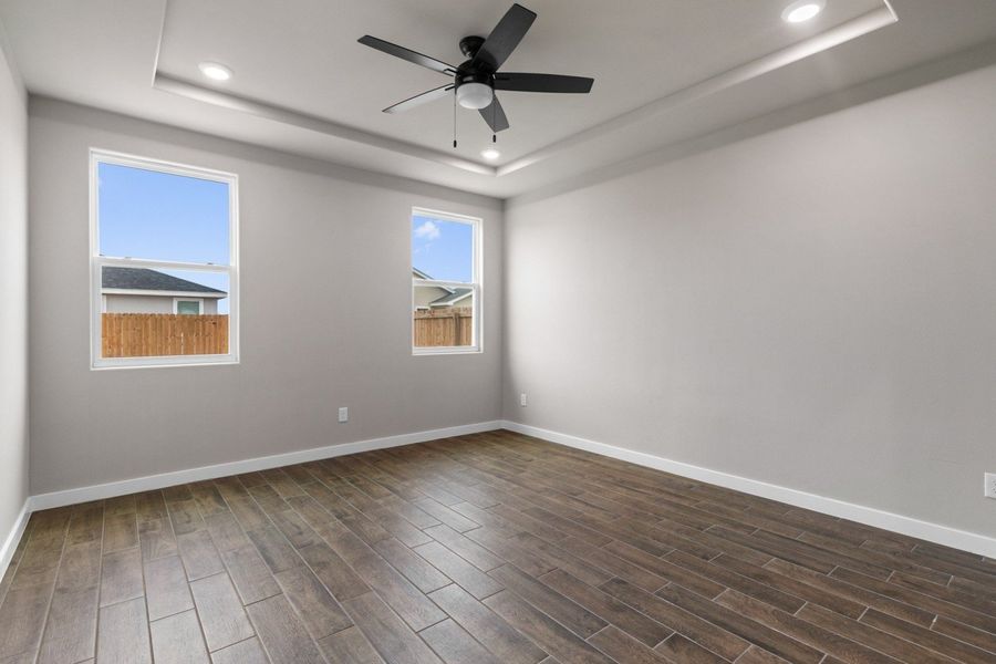Representative unfurnished interior of a home built from the Sophora by Hakes Brothers in Paloma Ranch, Harlingen (Image 19).