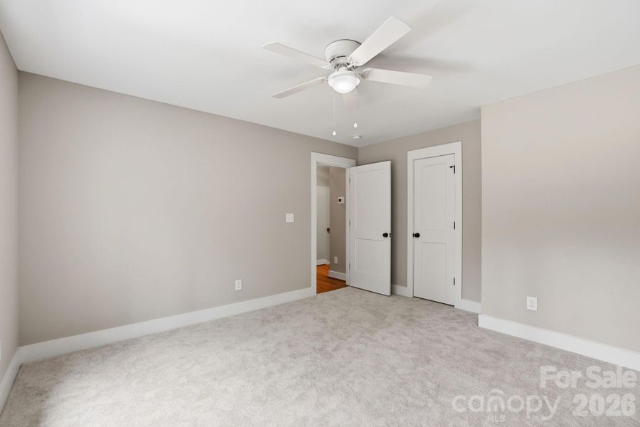 Spacious, unfurnished interior of a new home in , Monroe (Image 33).