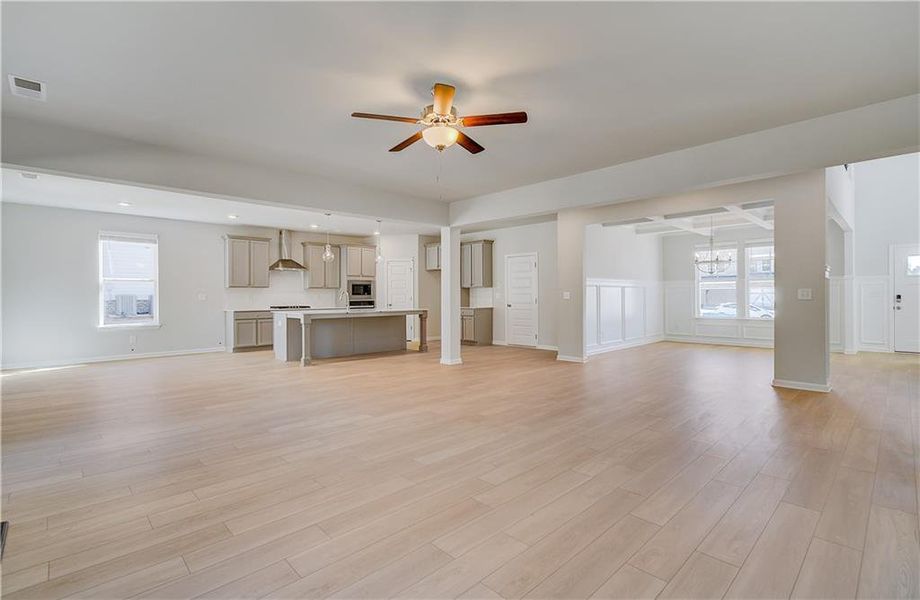 Spacious, unfurnished interior of a new home in Copperfield, Locust Grove (Image 25).