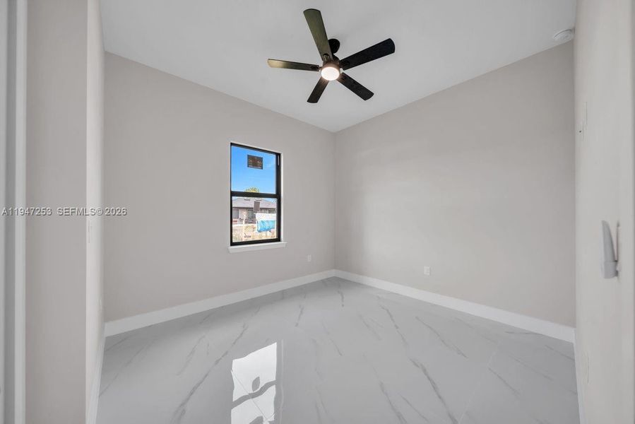 Spacious, unfurnished interior of a new home in , Lehigh Acres (Image 24).