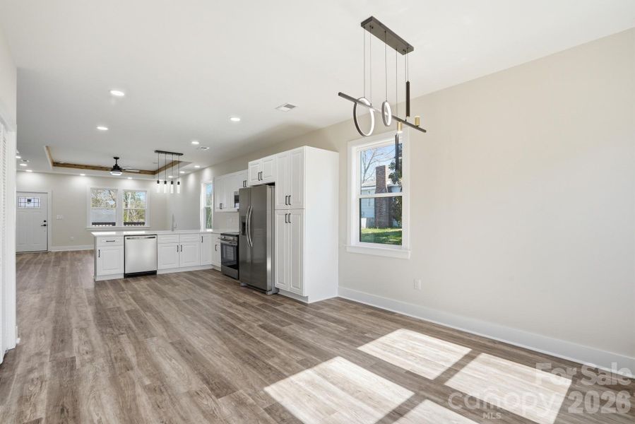 Spacious, unfurnished interior of a new home in , Concord (Image 35).