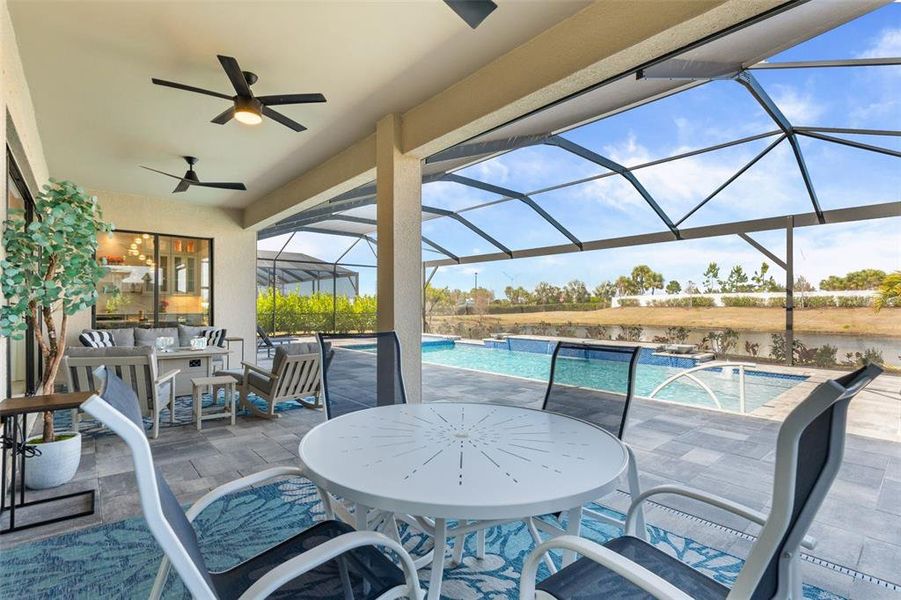 Exterior details and patio area of a home in , Lakewood Ranch (Image 34).