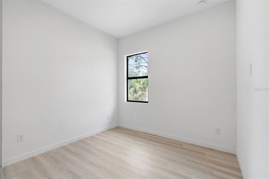 Spacious, unfurnished interior of a new home in , North Port (Image 32).