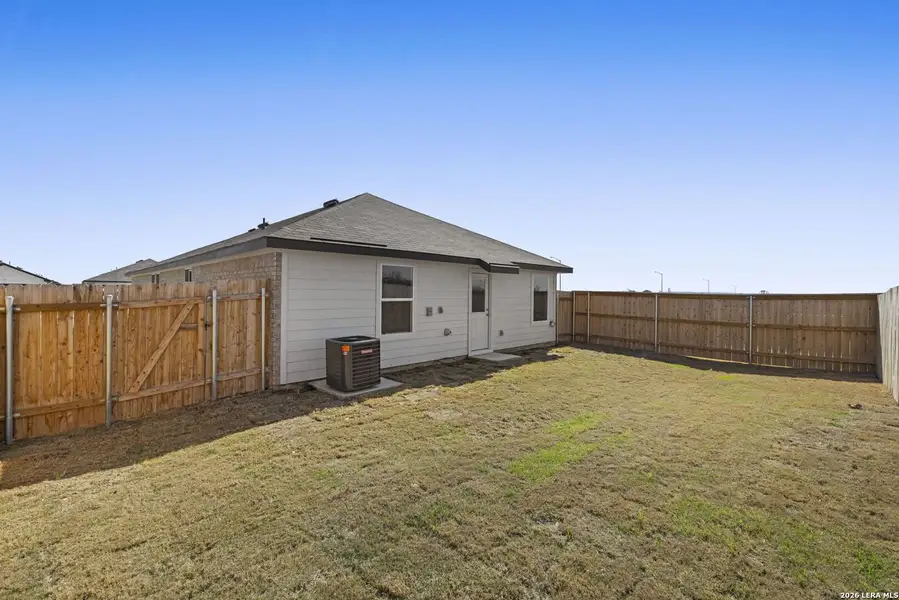Exterior details and patio area of a home in Arroyo Ranch, Seguin (Image 3).