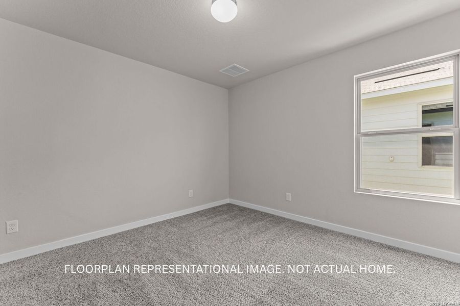 Spacious, unfurnished interior of a new home in Jordan's Ranch, San Antonio (Image 17).
