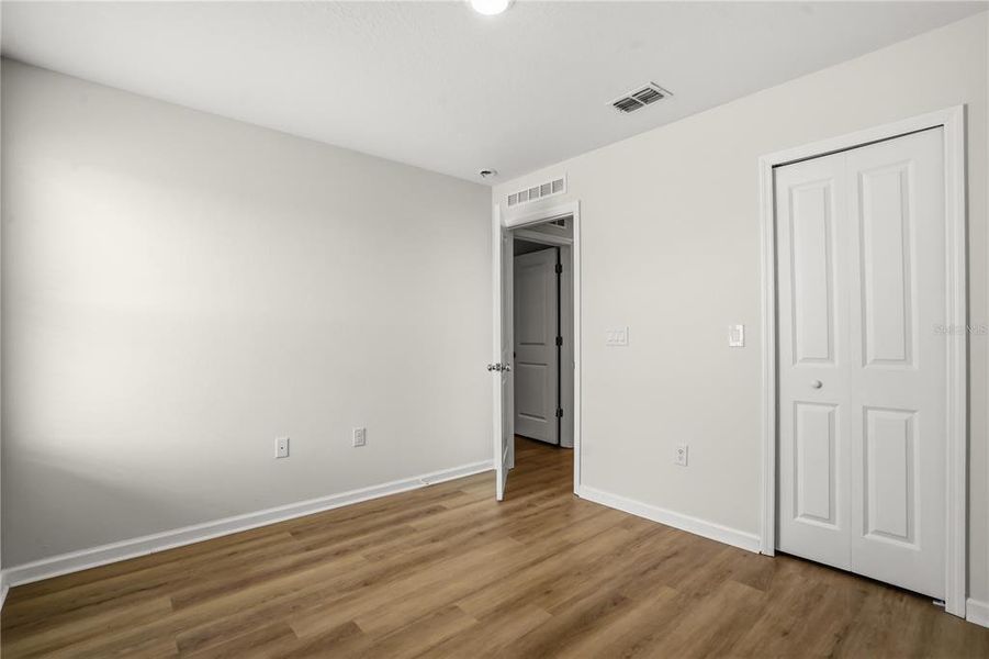 Spacious, unfurnished interior of a new home in Cascades, Davenport (Image 31).