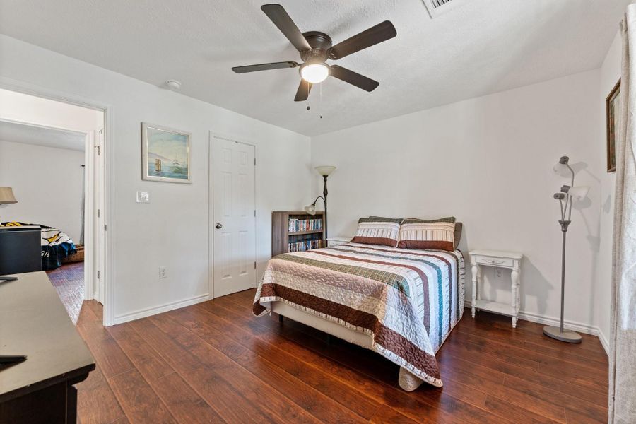 Furnished interior view inside a new home in , Coldspring (Image 18).