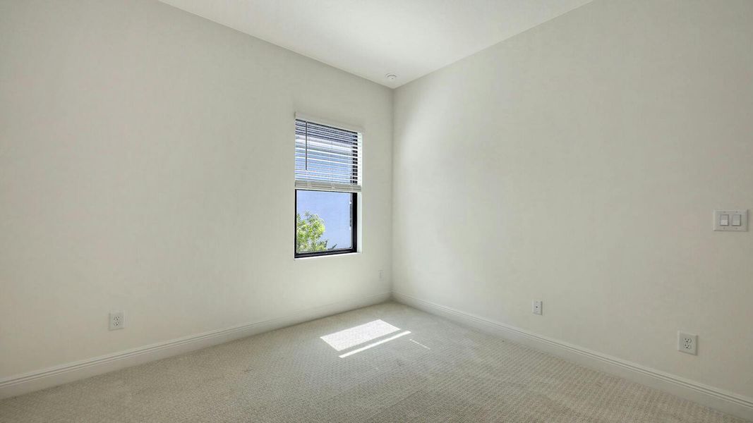 Spacious, unfurnished interior of a new home in Palm Grove Real Estate and Homes for Sale in Lakewood Ranch, FL - Neal Communities, Lakewood Ranch (Image 61).