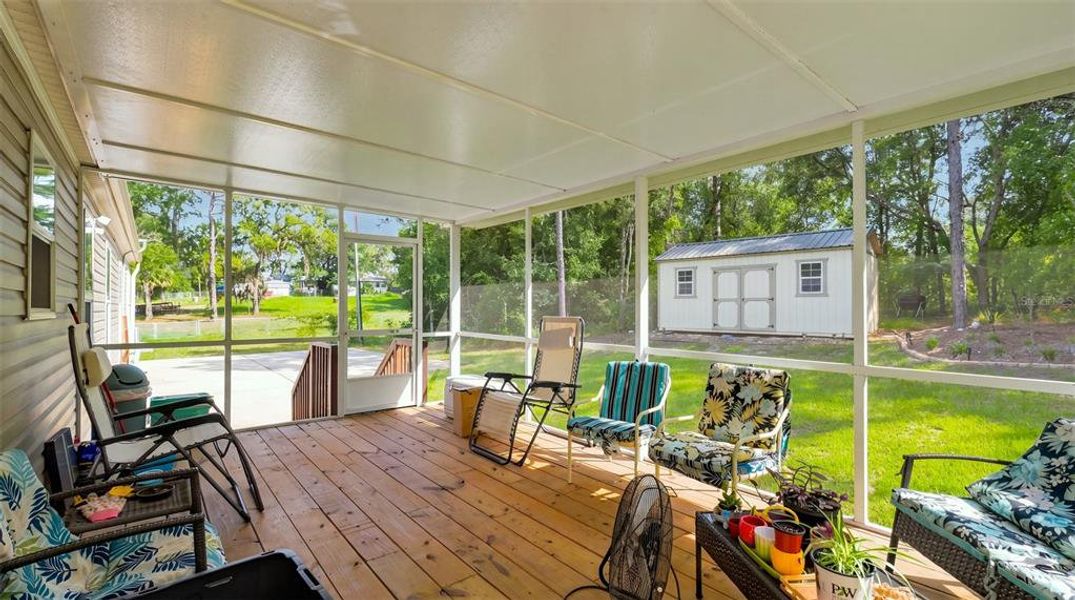 Exterior details and patio area of a home in , Hernando (Image 27).